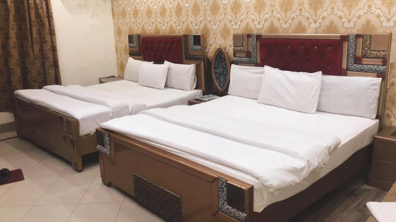 Hotel Pak Continental Multan Exteriér fotografie